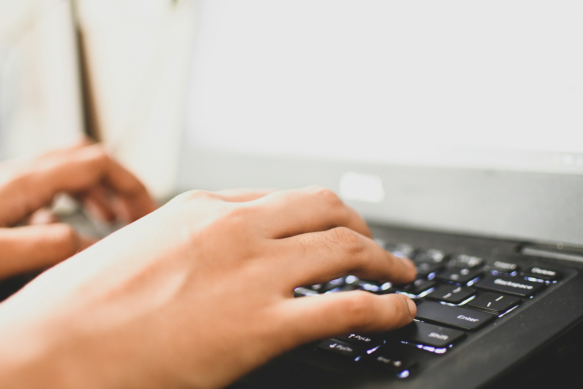 B2B CRM for Contractors: Qualify Residential Leads Before Dispatch
